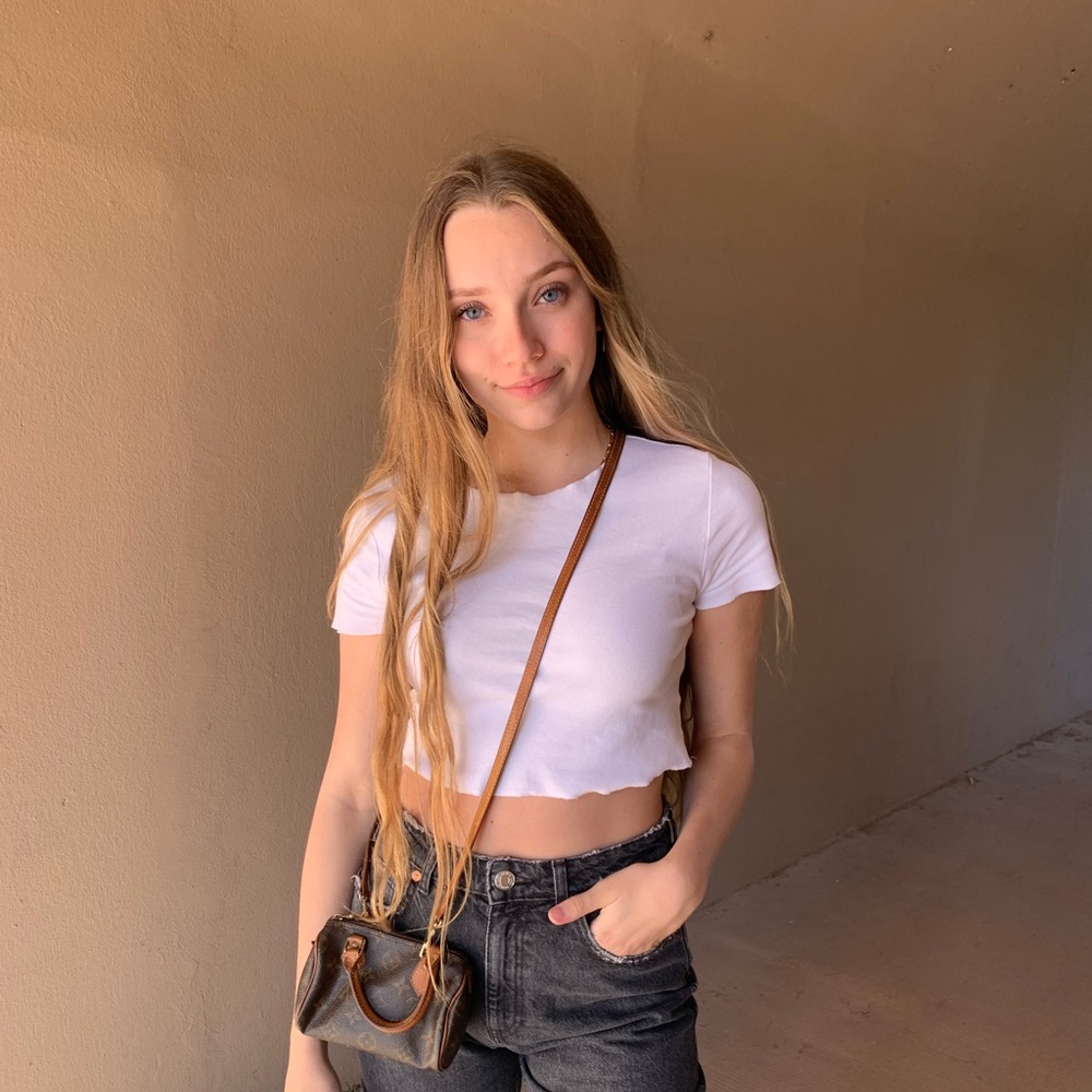 Meet your Posher, Brooke